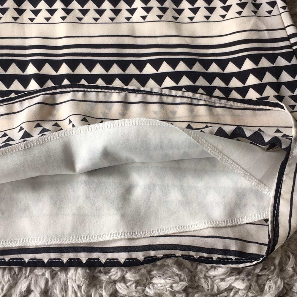 Geometric Print Dress - Picture 5 of 5